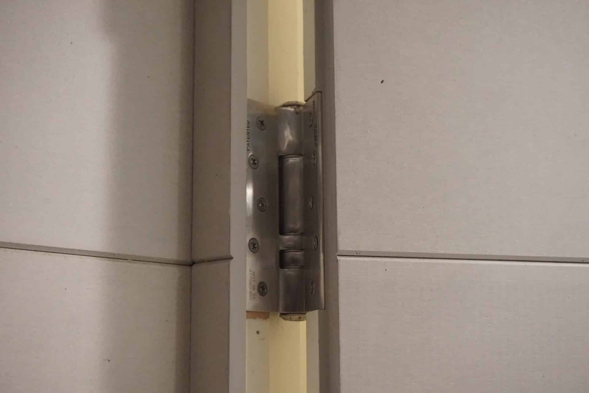 Waterosn hinges quiet door closer