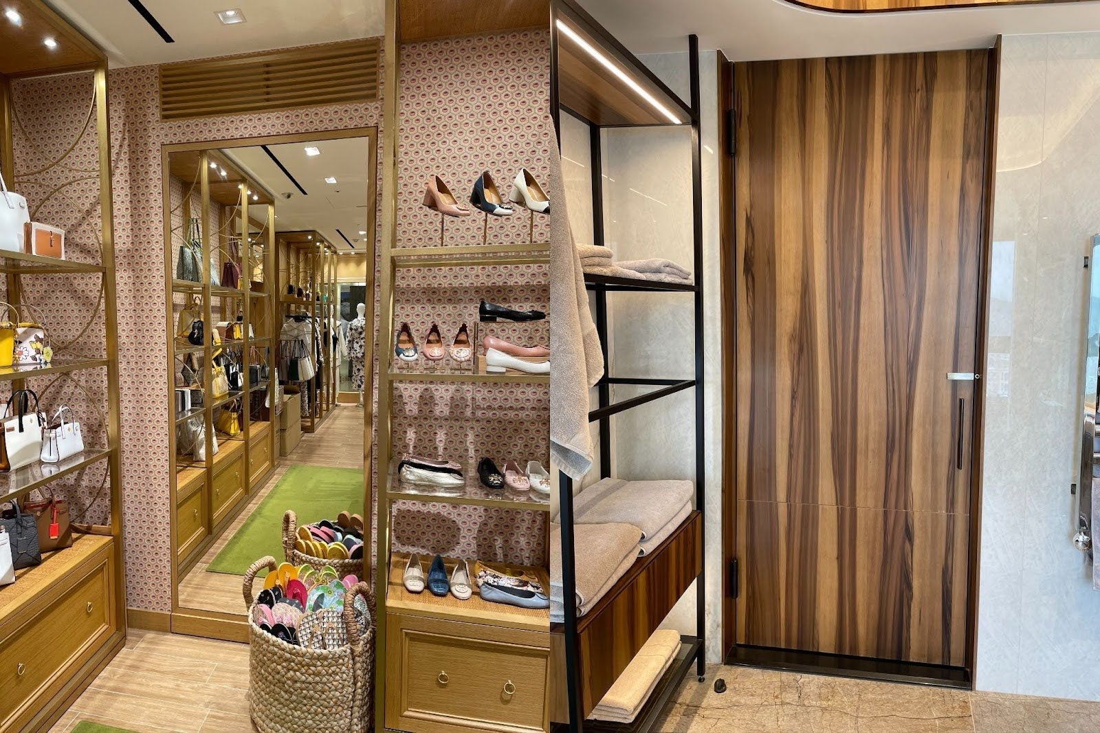 Concealed Closet Door Hinges