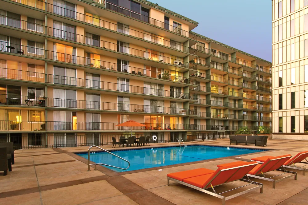 Two50 Downtown Apartment