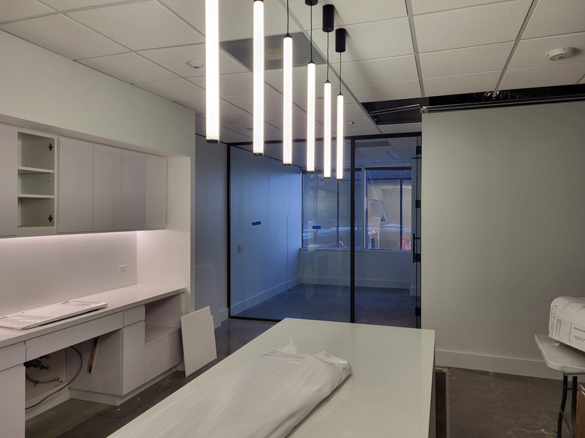 glass to frame door hinges
